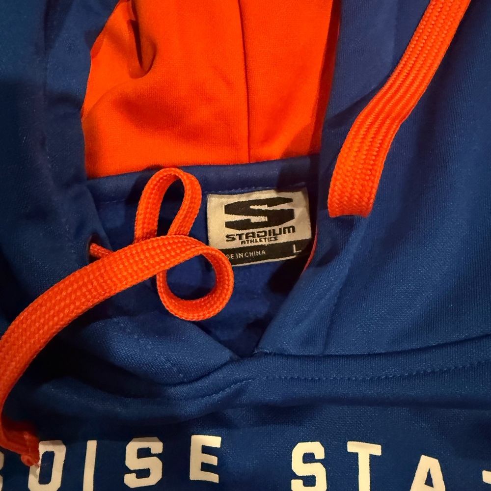 Boise State Broncos Blue Hoodie Men’s - Picture 2 of 3